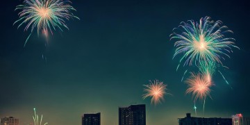 城市烟火究竟是什么歌？