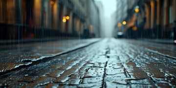 街中飘雨出自哪首歌？