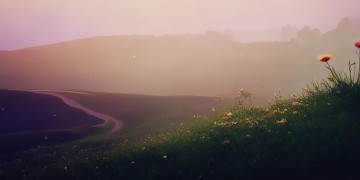 哪首歌里有在路上感同身受呢?