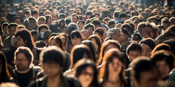 人海里终可以相遇究竟出自哪首歌？
