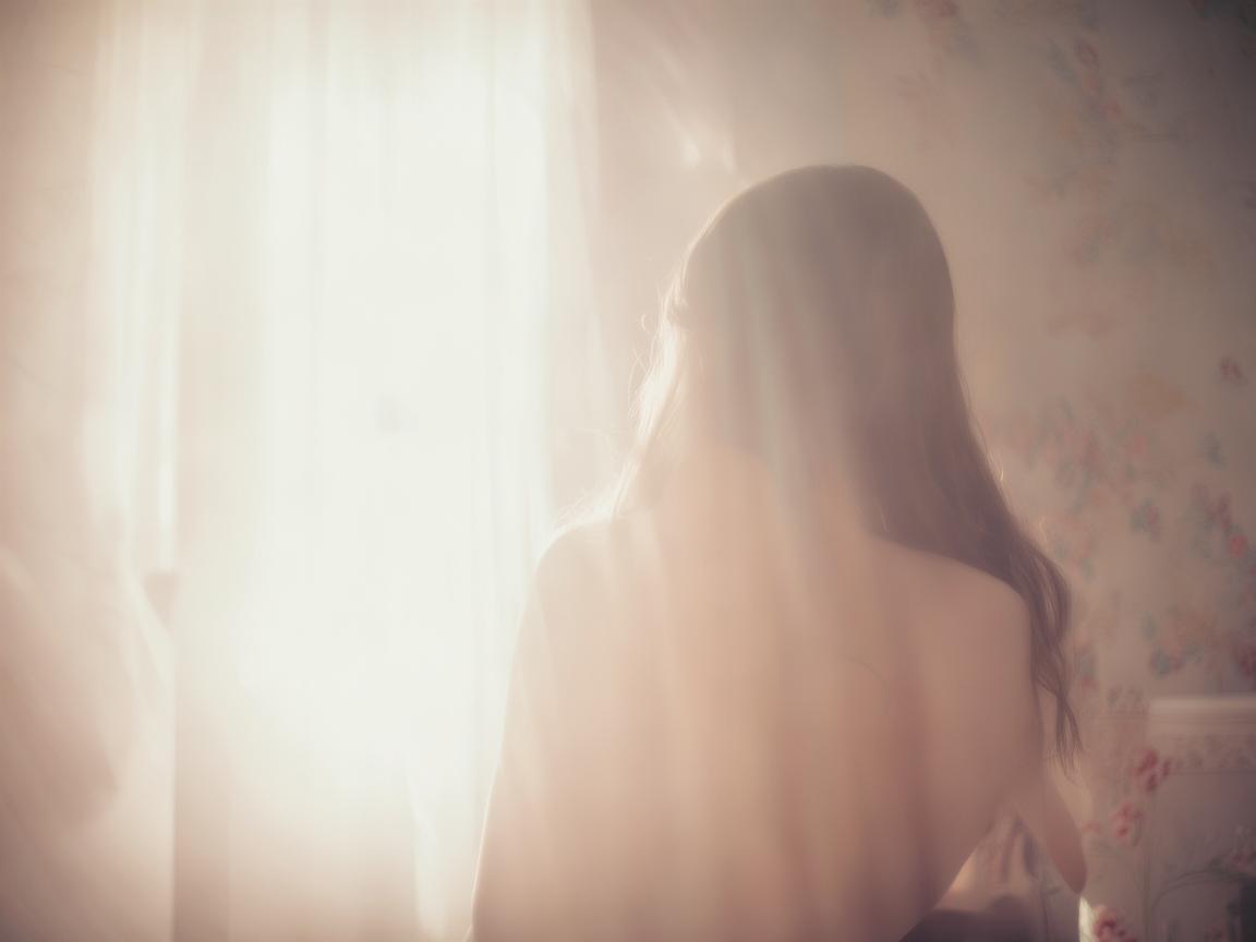 孤独的背影很温柔究竟是哪首歌? 孤独的背影很温柔究竟是哪首歌?